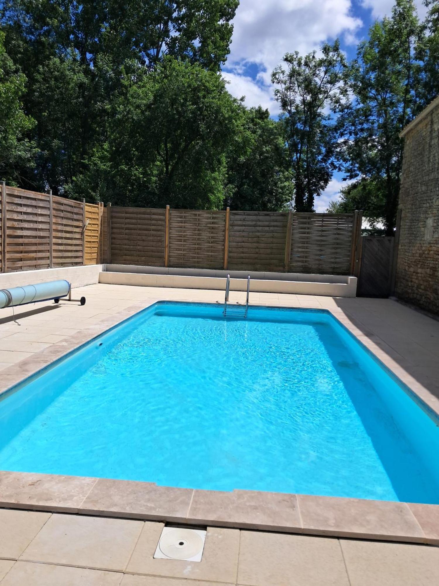 La Laujere Ivie - Gite & Piscine Privative Saint-Hilaire-du-Bois  Екстер'єр фото